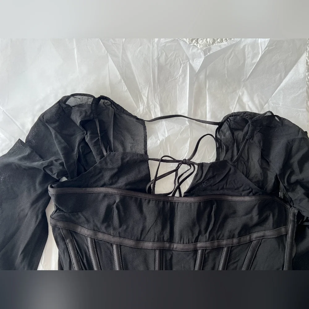 Black Silk House of CB 'Gianna'-small - Picture 9 of 15